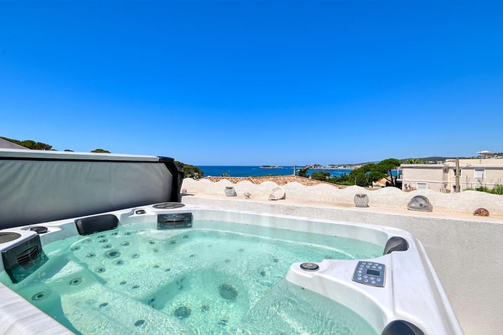New Coup de cœur Duplex standing vue mer jacuzzi - 2