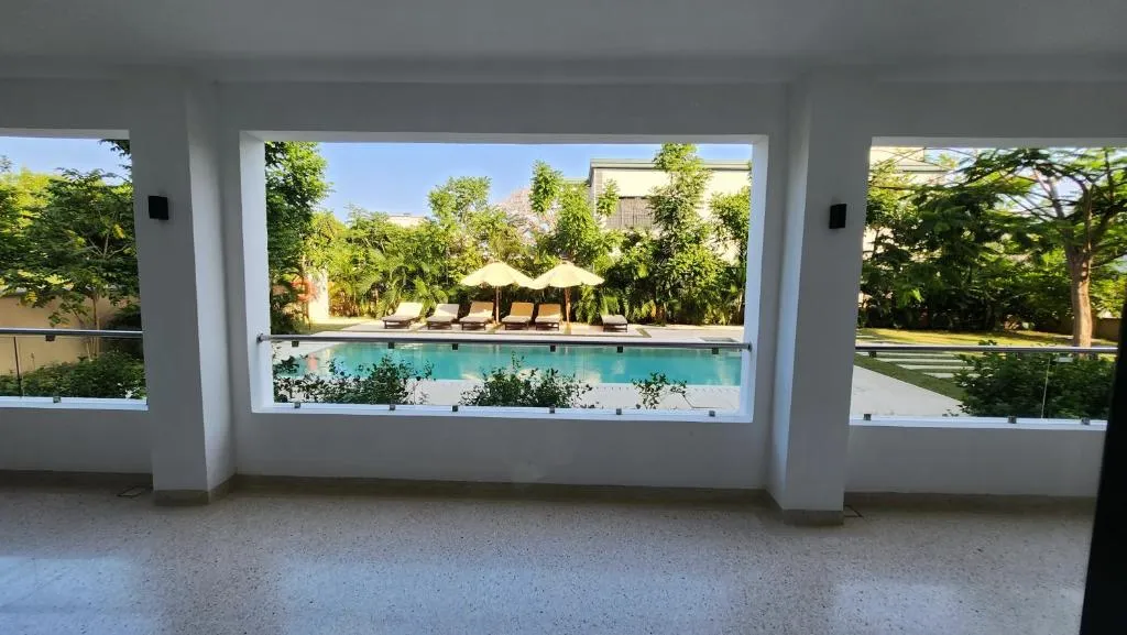 Diani Beachfront Flats, hotel in Ukunda