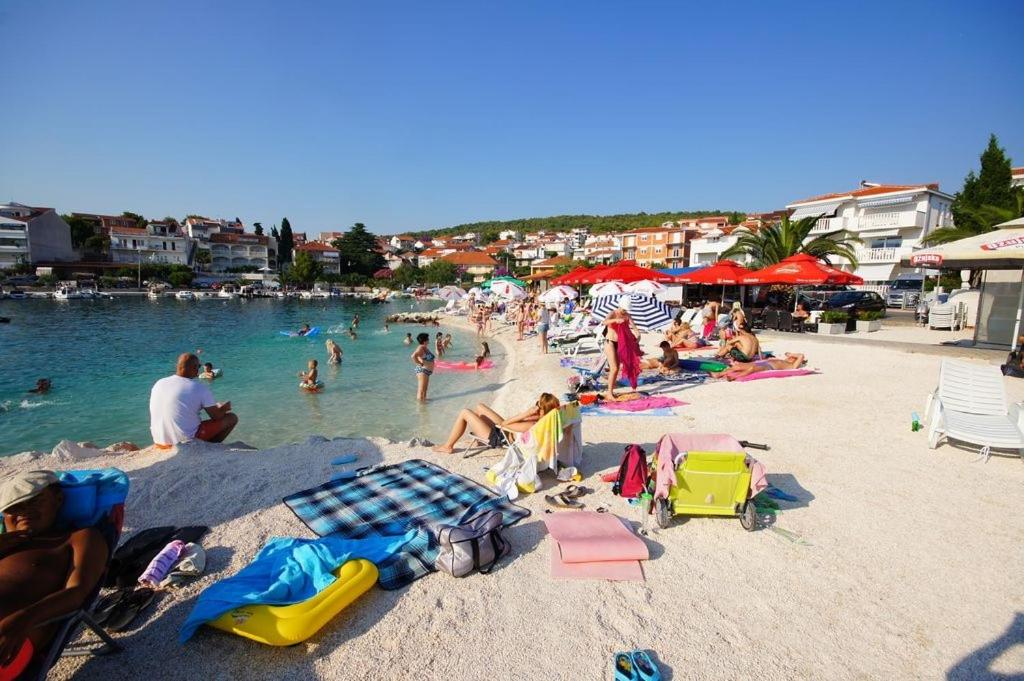 Apartment in Okrug Gornji with pool, terrace, AC, WiFi, washing machine 3436-5, Trogir