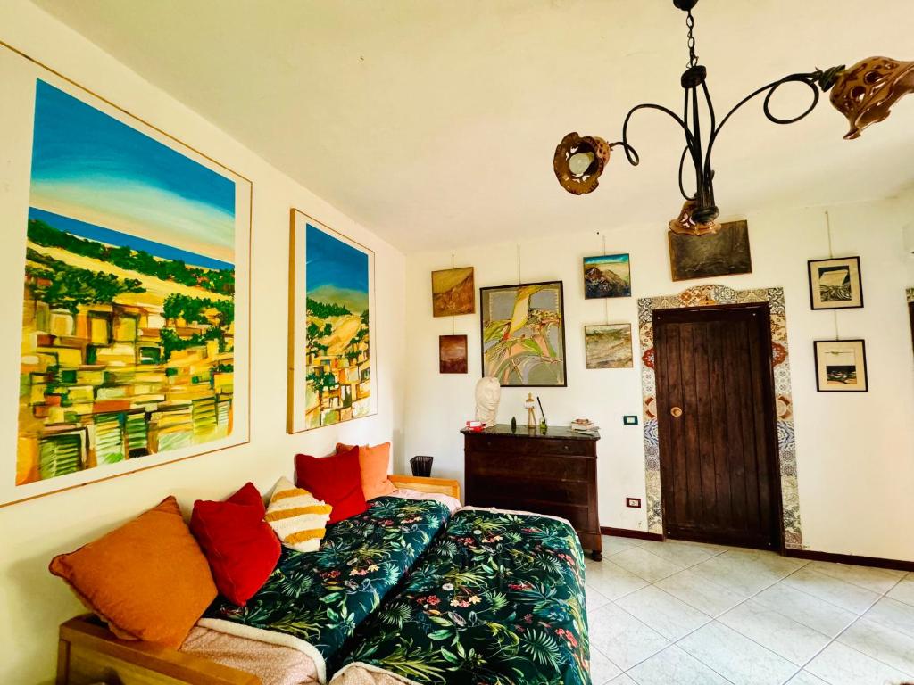 Artist House - 5