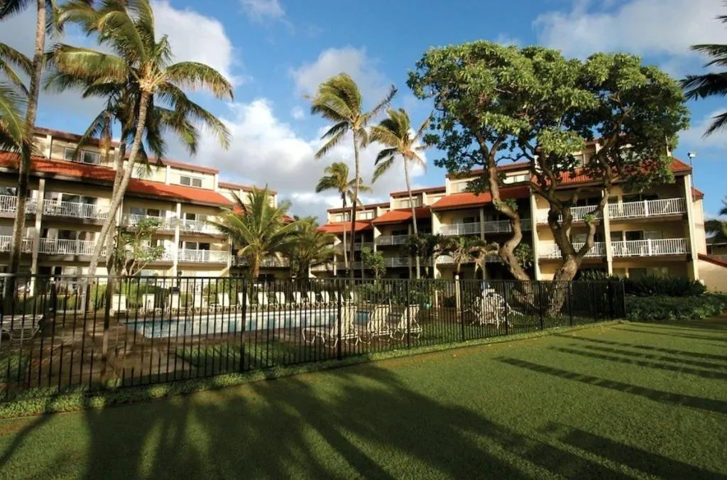 1BR Condo at Oceanfront Resort Kapaa Shore, hotel in Kapaa