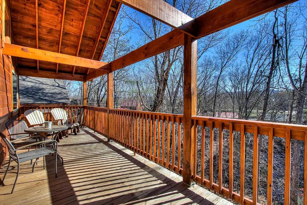 Prime Location & Loaded For Family Fun, Pigeon Forge