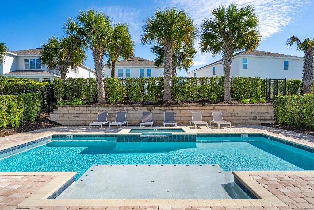 Encore Resort 10bd Home with Movie & Game Room (2302), Orlando