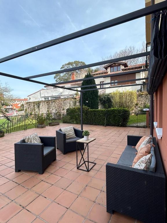 LA TERRAZA, Comillas