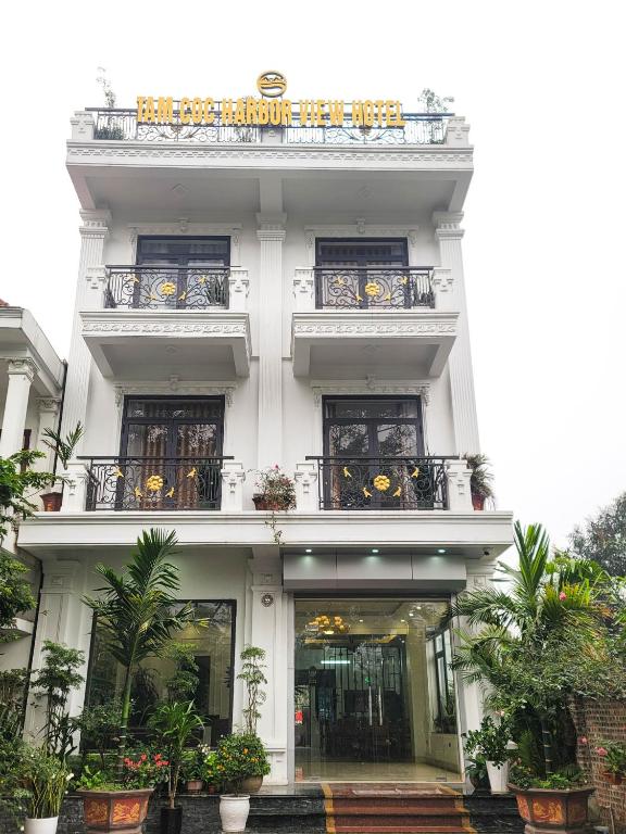 TAM COC HARBOR VIEW HOTEL