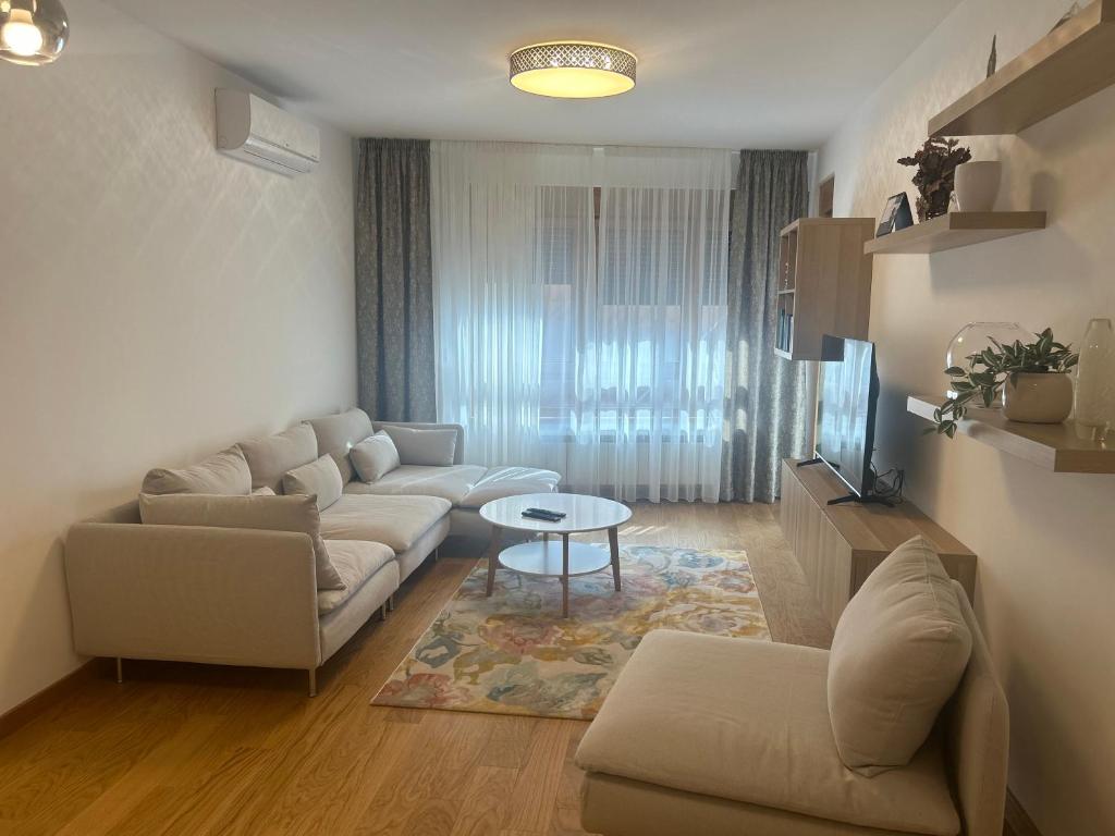 Luxurious 2 bed apt, Belgrade center - 2