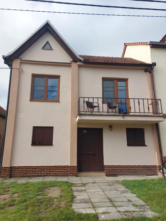 Sklep u Hrabalů, Velké Bílovice