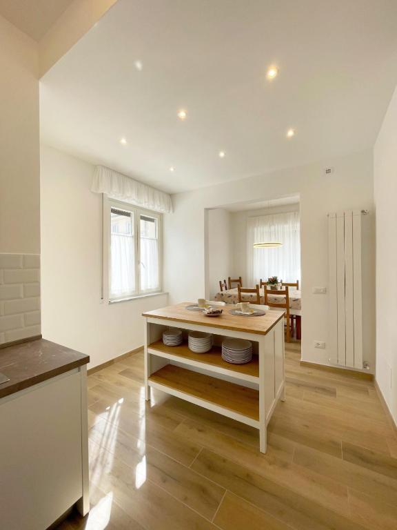 The Luminosa, Camaiore