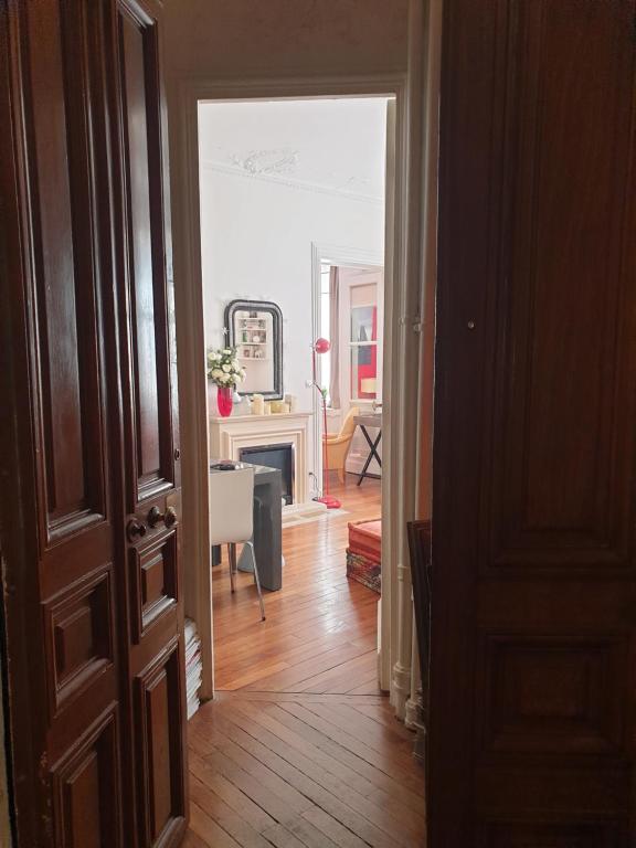 Appartement haussmannien cosy - 2
