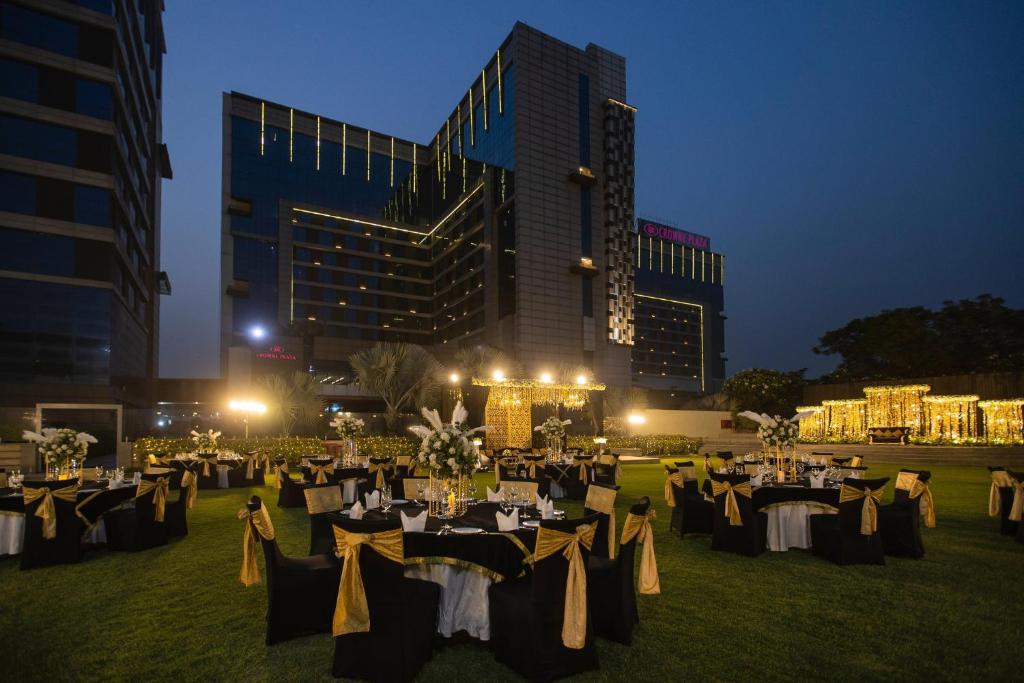 Crowne Plaza Greater Noida By IHG | Greater Noida 2026 UPDATED DEALS ...