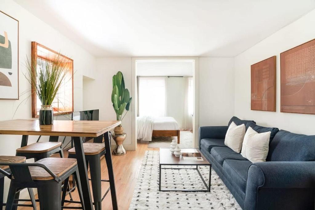 75-2A furnished 1BR W D Elev central park, New York