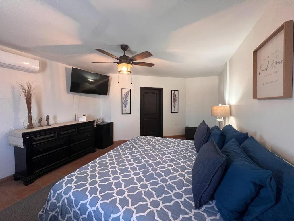 BEST BEACH HOUSE ON SANDY BEACH w NO CLEAINING FEE 5 bed 5 bath DOUBLE GATED - 2