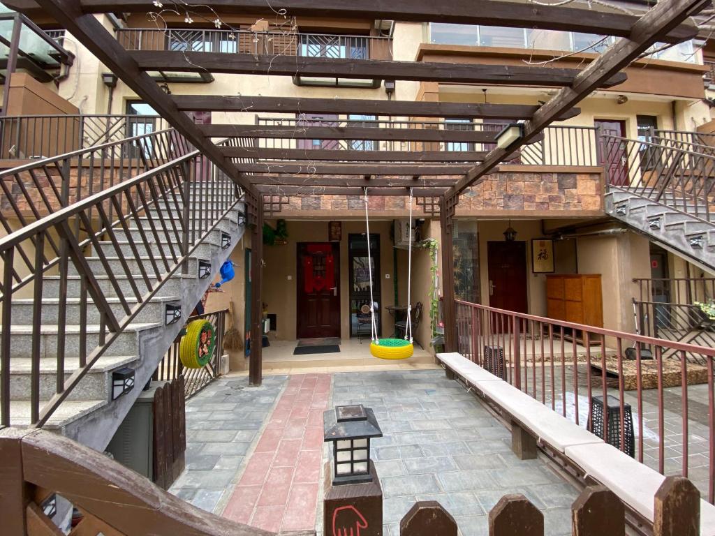 Exterior view, 古北水镇瑶筑小舍Gubei Shui Town Yaozhu Little Guest House in Beijing