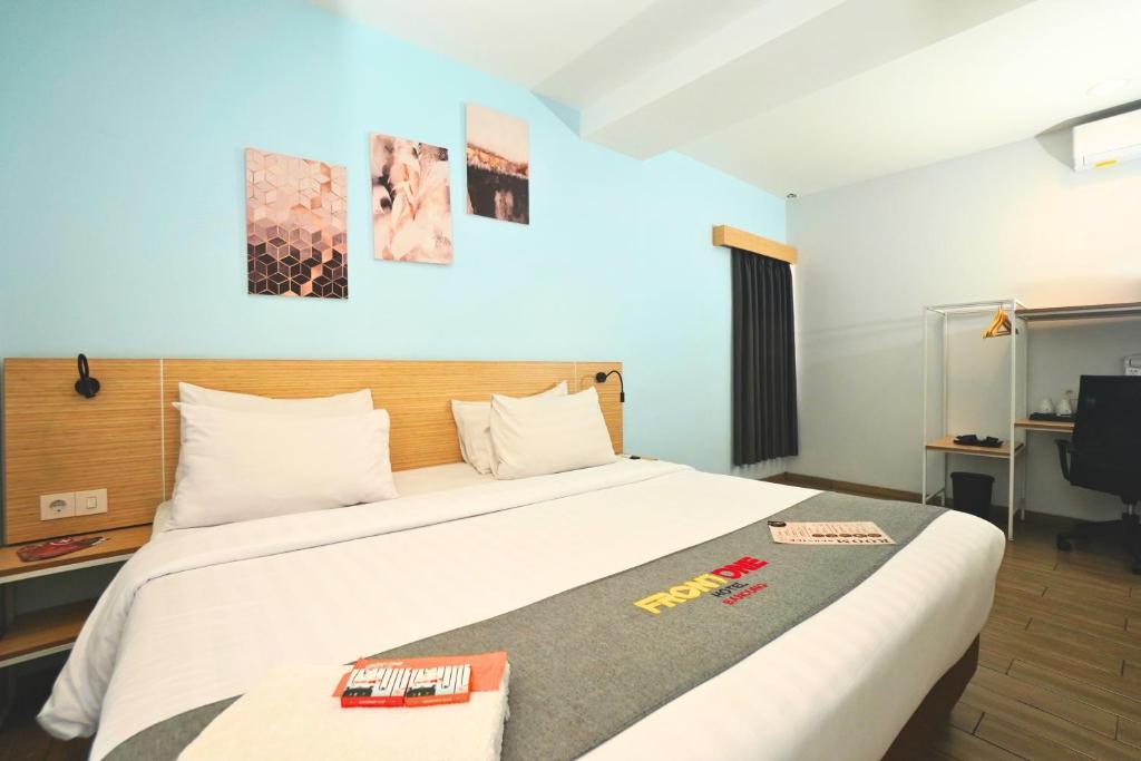 Front One Hotel Pasir Koja Bandung Front One Hotel Pasir Koja Bandung