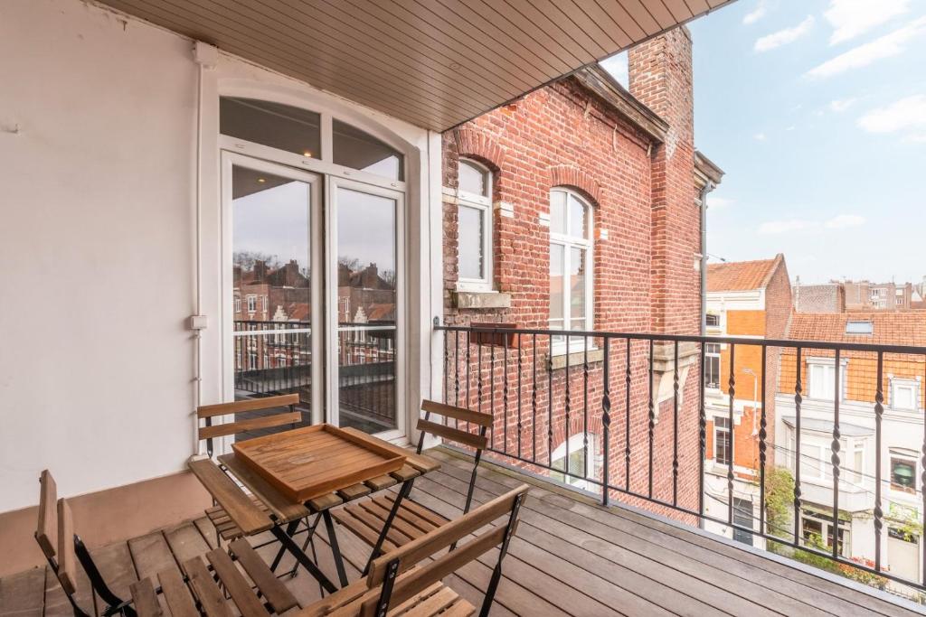 2 bedroom apartment with terrace, near Lille - 2