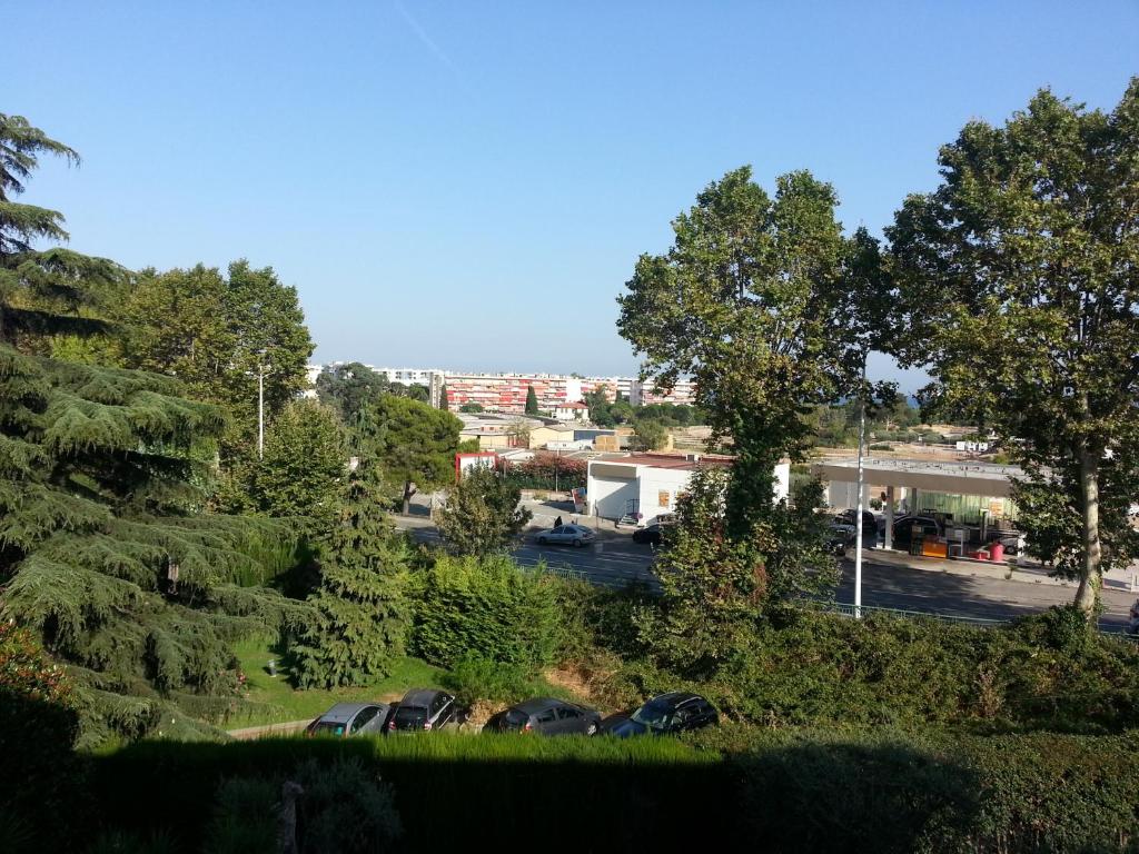 Vue mer-hippodrome à 2 pas de la mer et de la gare - 2