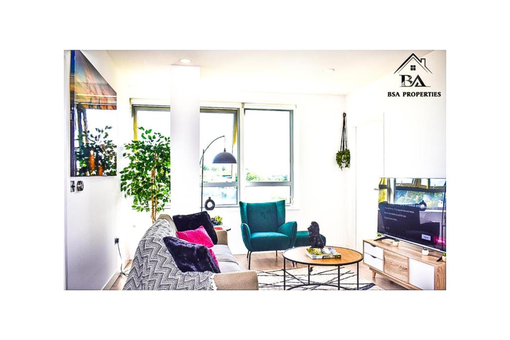 Modern 2 Bed 2 Bath Bracknell with Free Parking, Bracknell