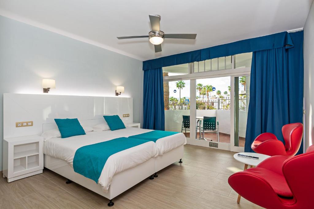 Apartamentos Panorama Adults Only — Hotel rooms in Puerto del Carmen, Canary Islands