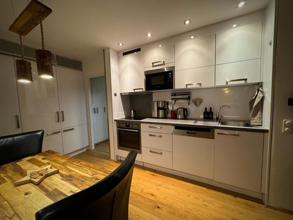 3-Room Apartment with sauna and pool & walk to slopes - JokerCard included - 3