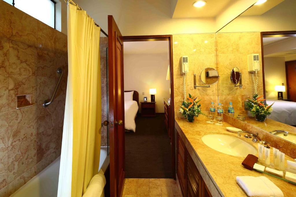 BTH Hotel Lima Golf - 4