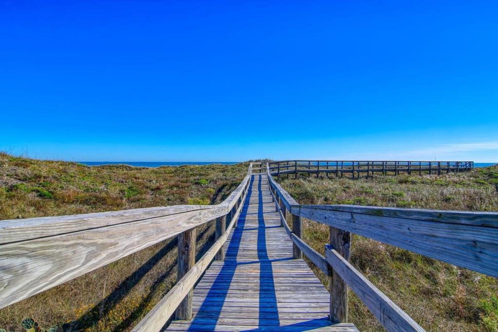Seabatical, Mustang Beach