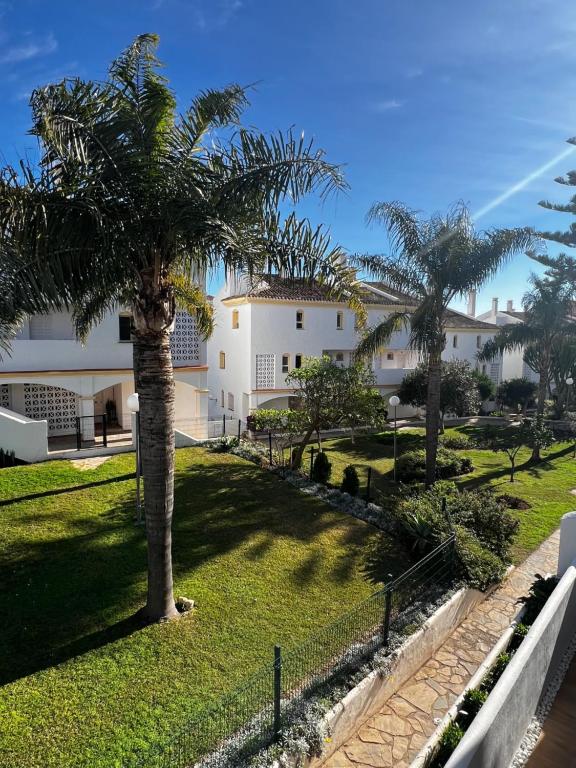 Beautiful and spacious 3 Rooms Duplex with big terrace and nice views to pool and garden - 2