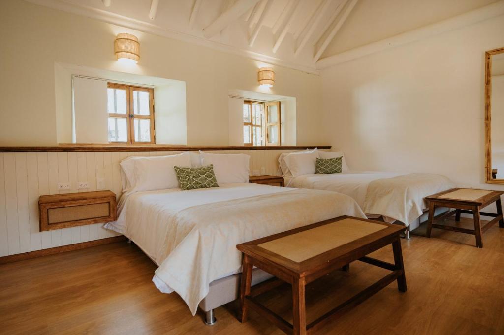 Hotel La Corada - 2