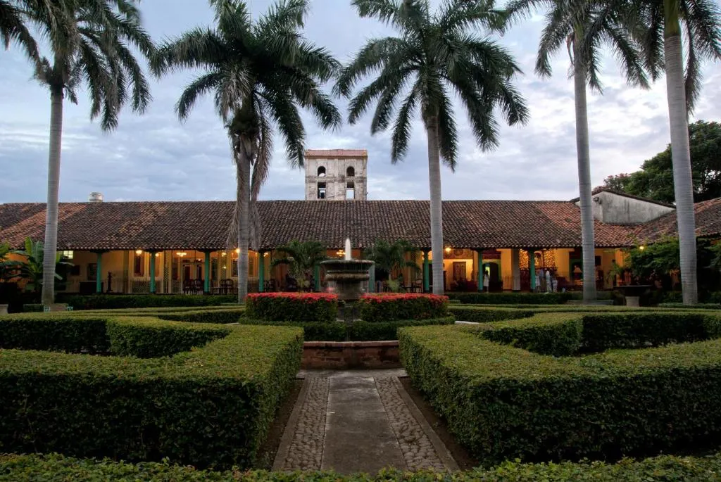 Hotel El Convento Leon Nicaragua, hotel in León