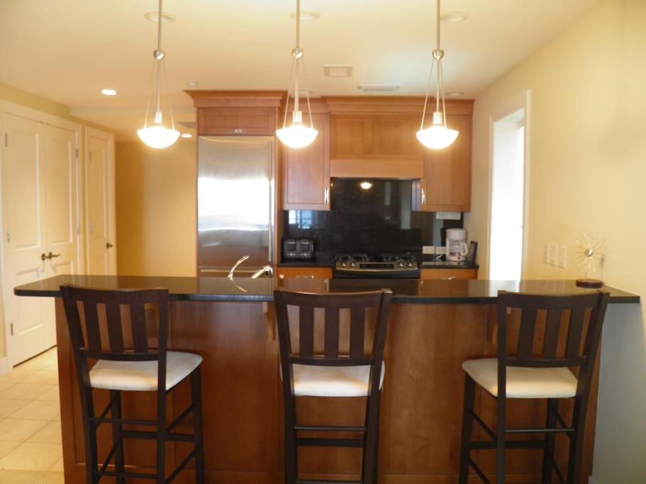 Gorgeous Suite on East Grand Traverse Bay, Traverse City