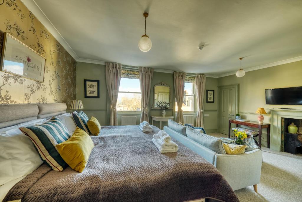 Hill House, Bath