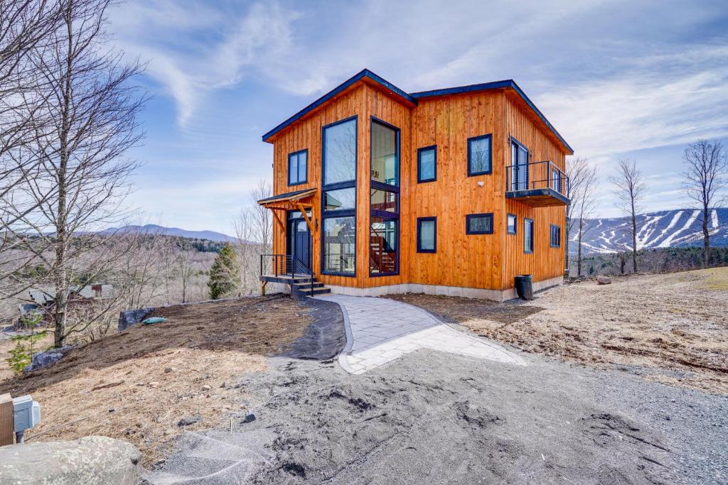 Custom Windham Mtn Villa with Pool, Theater and Views!, Windham