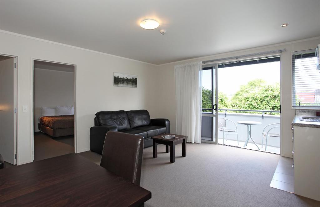 Atrium On Ulster Motel photo