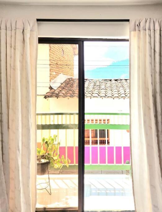 Apartamento muy cerca al parque - 2