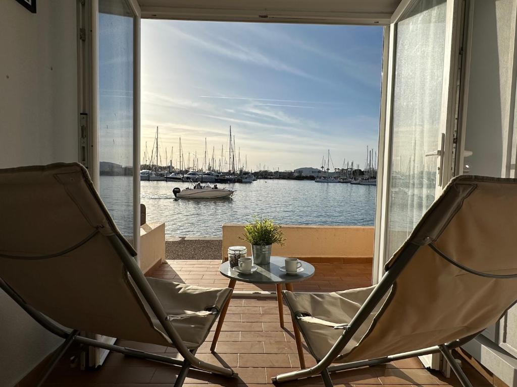 Studio - Les pieds dans l'eau agréable en toutes saisons 4 couchages - climatisation - parking privé - piscine sur mer - vue magnifique et rare - situation optimum - Les argonautes - Ile des pêcheurs - Cap d'Agde - 5