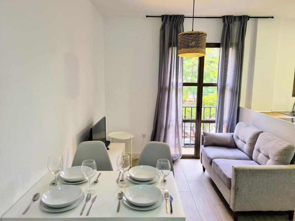 San Isidro City Center & Beach Apartments - 5