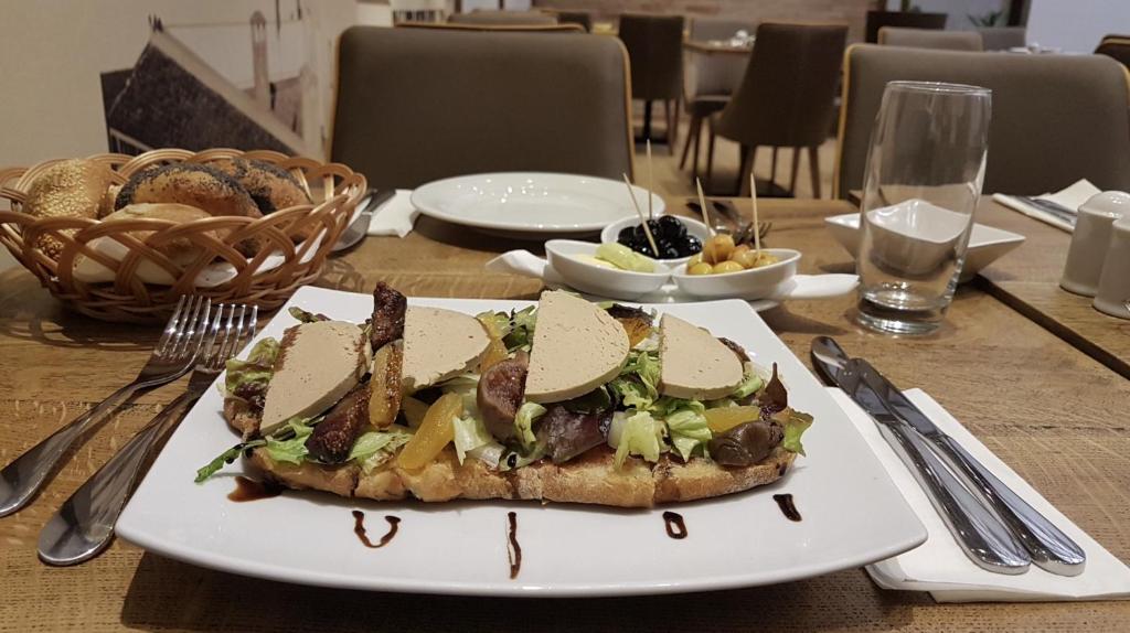 식음료(F&B)