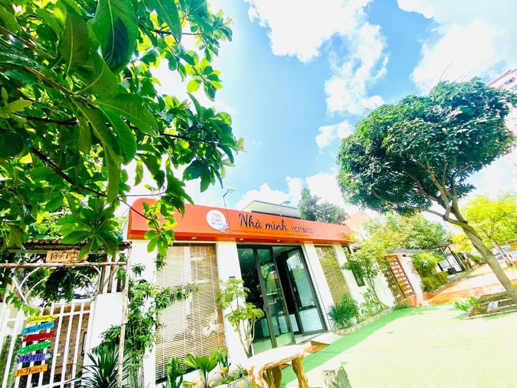 Nhà Mình Homestay Hạ Long