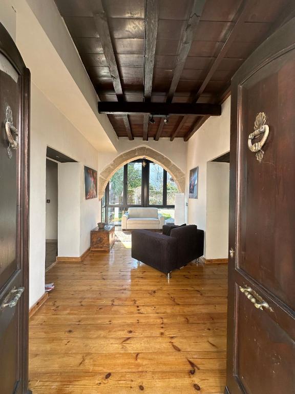 Olive House, Kyrenia