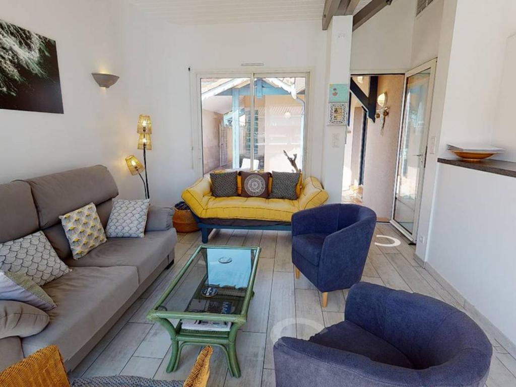Villa confortable avec piscine, proche plage, 3 chambres, grand séjour, patio, WIFI, équipement complet - FR-1-413-87 - 4
