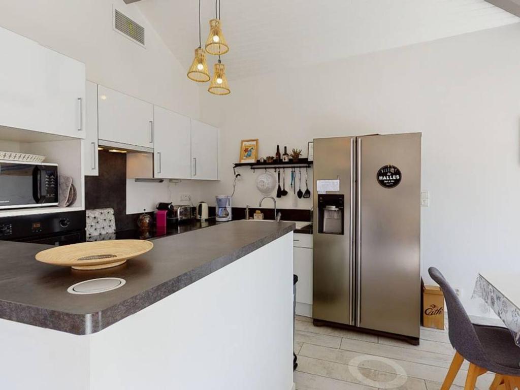 Villa confortable avec piscine, proche plage, 3 chambres, grand séjour, patio, WIFI, équipement complet - FR-1-413-87 - 5