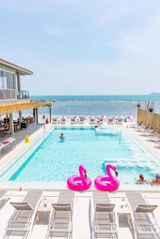 LOVE beach club Koh Samui，位于查汶的酒店
