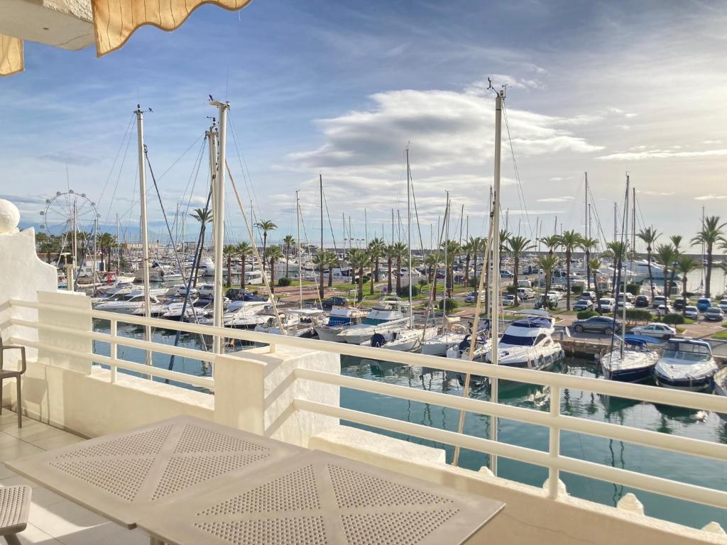 Apartamento Isla de Poniente Puerto Marina - 2