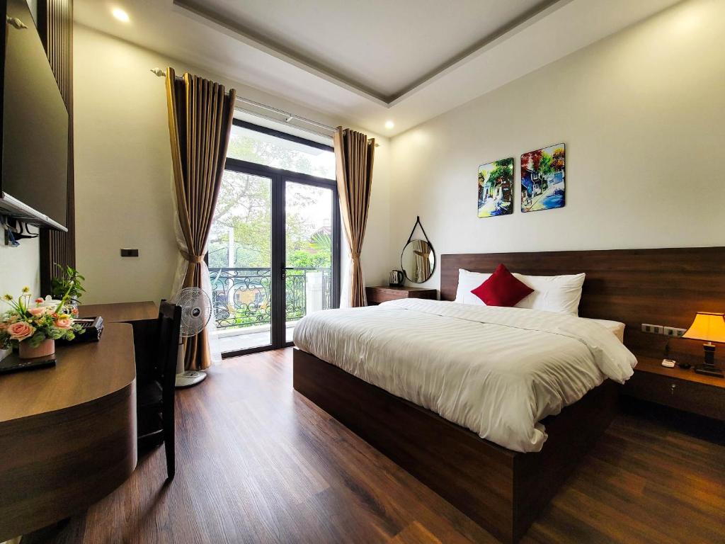 TAM COC HARBOR VIEW HOTEL - 1