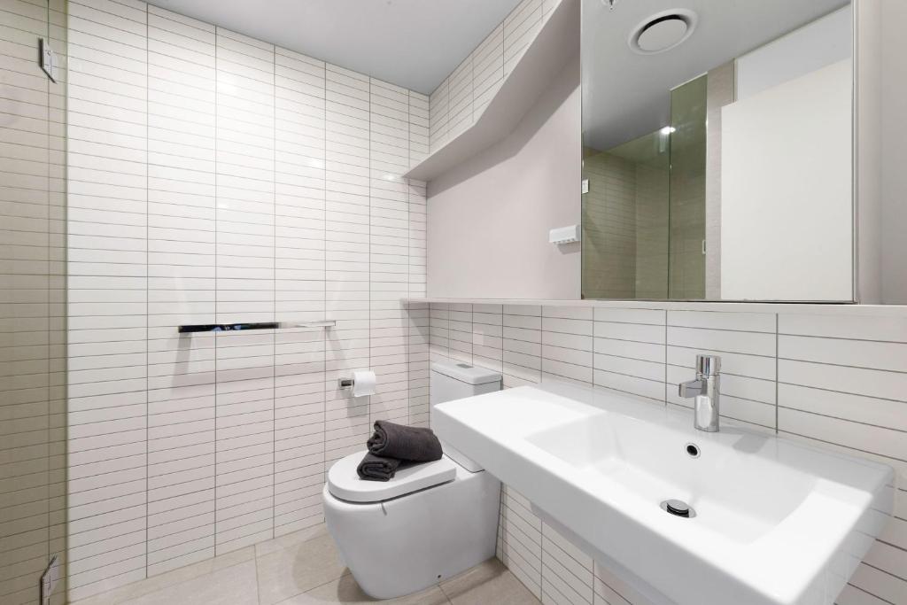 A Comfy 2BR Apt Next to QV & Melbourne Central, Melbourne