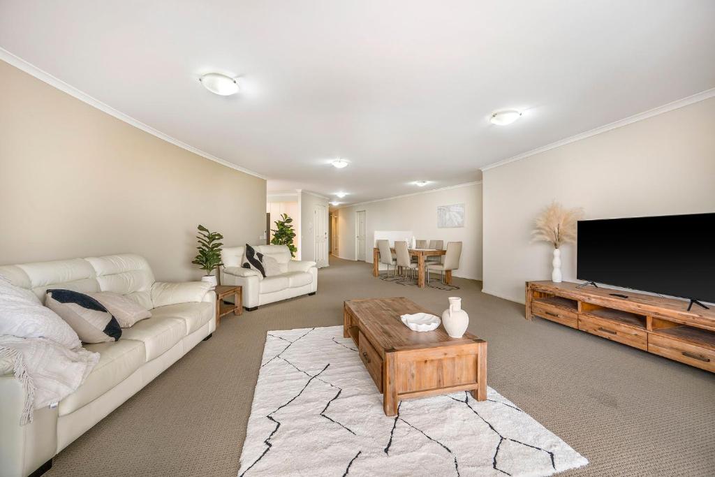 Flightdeck 504, Port Macquarie