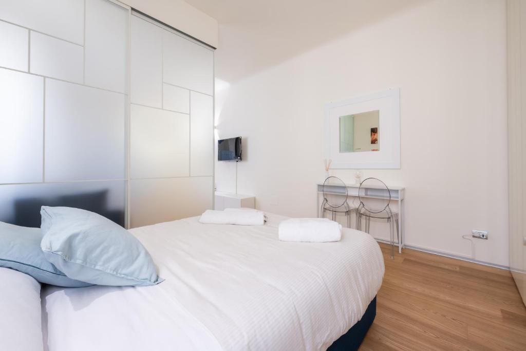LIFE IS BEAUTIFUL Porta Romana Apartment - 4