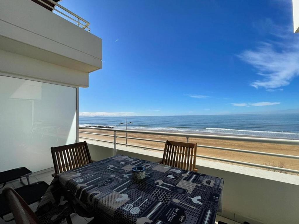 Appartement T2 avec terrasse, climatisation et parking à Capbreton - FR-1-413-236 - 2