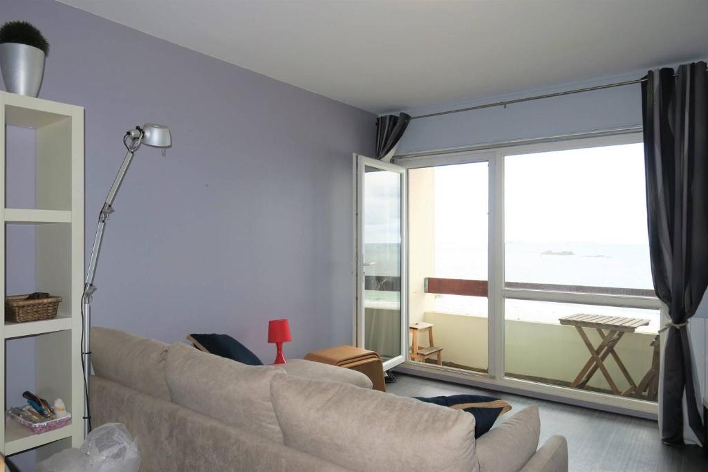 Studio VUE SUR MER sur la plage de Trestrignel à PERROS-GUIREC - Réf 833 - 4