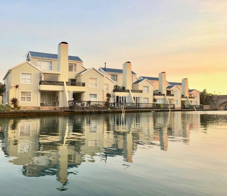 Jamaican Palms 28, Jeffreys Bay