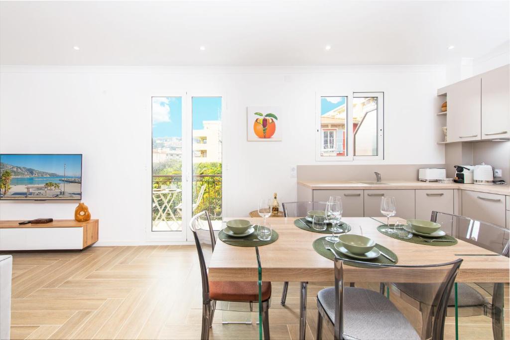 ORCHIDÉES - SPLENDIDE 2 Pièces - PARKING - 50 m BORD DE MER, Roquebrune-Cap-Martin